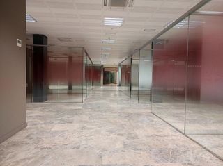 Local comercial en alquiler en Doctor Cerrada en Zaragoza