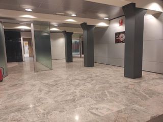 Local comercial en alquiler en Doctor Cerrada en Zaragoza