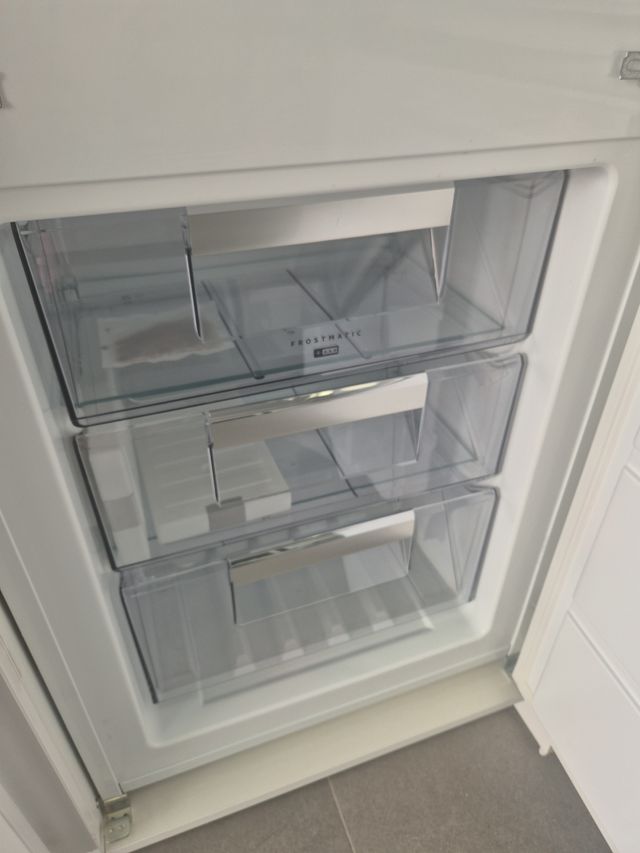 Nevera AEG SCB81826TS Integrada 177cm