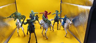 Muñecos Vintage: Indios & Vaqueros