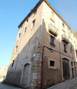 Edificio en venta en Montblanc