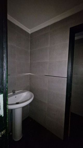 Local comercial en venta en Inmobiliaria - Barreda en Torrelavega