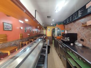 Bar-Restaurante con terraza