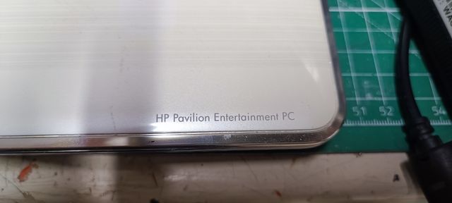 HP Pavilion PC portatile bianco