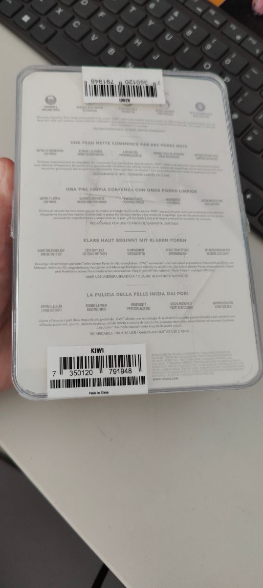 Foreo Kiwi (Nuevo)- Aspirador de puntos negros