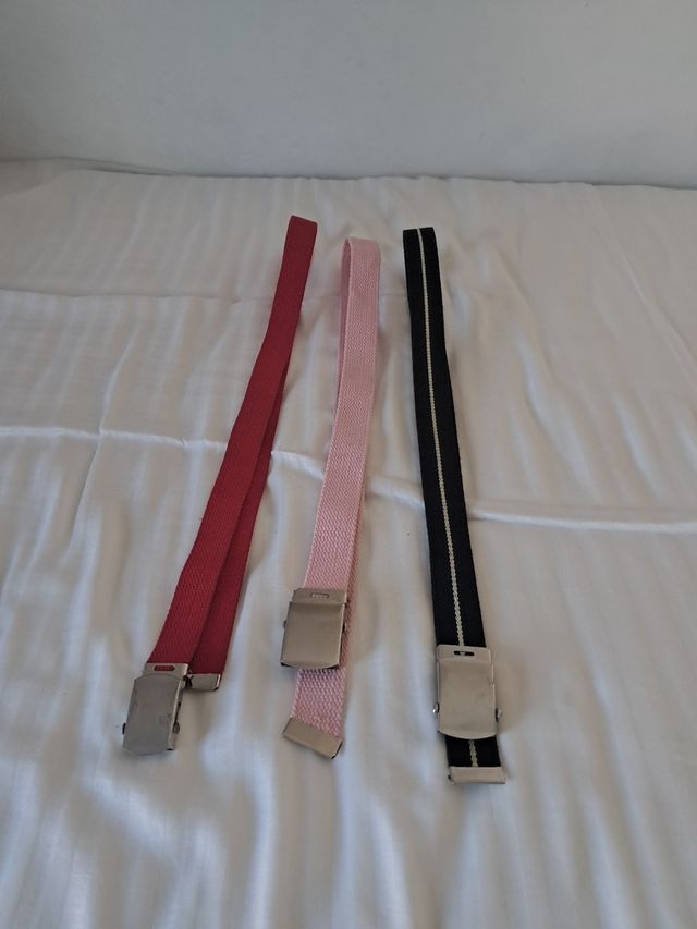 3 Cinturones - Rojo, Rosa, Negro