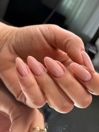Uñas acrílicas - manicura extensiones de pestañas