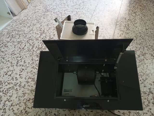 Campana extractora negra y acero inoxidable 90 cm