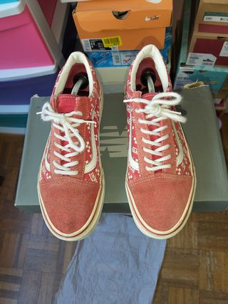 Vans Old Skool rojas talla 38.5