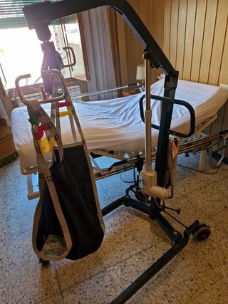 Grúa paciente + cama articulada