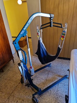 Grúa paciente + cama articulada
