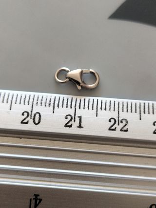 Cierre oro blanco para collar nuevo.