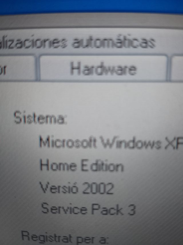 Portátil Ahtec Windows XP - 2GB RAM - 150 GB mem.