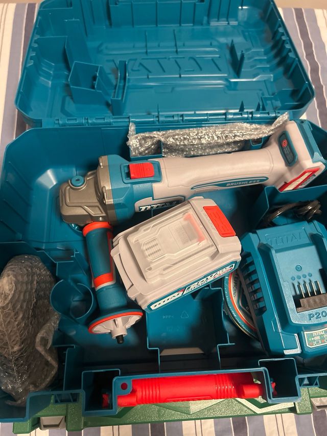 Amoladora Brushless Tagli271531E