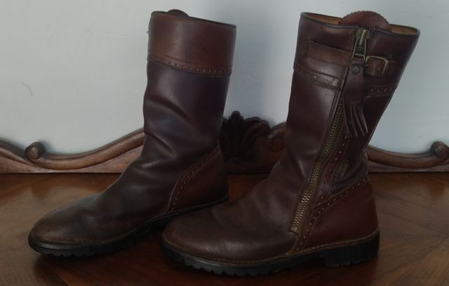 BOTAS DE CUERO 41
