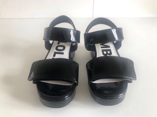 Sandalias Bimba y Lola negras