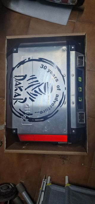 Juego  Maletas  Givi Trekker Outback  más soportes