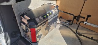 Juego  Maletas  Givi Trekker Outback  más soportes