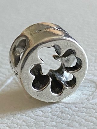 Charm Pandora ORIGINAL  Trébol de Suerte y Coraje