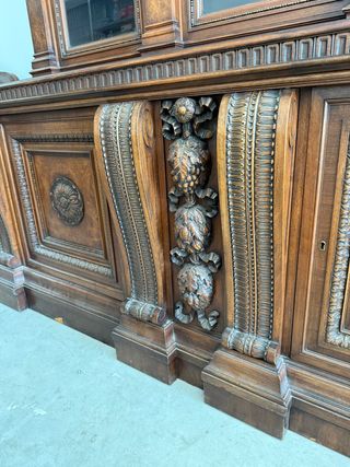 Aparador francés antiguo de roble y caoba