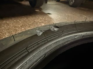 2 Neumáticos Bridgestone usados