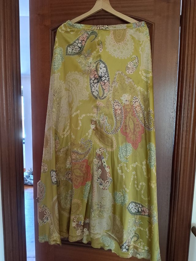 Falda  larga y top estampados - Verde oliva