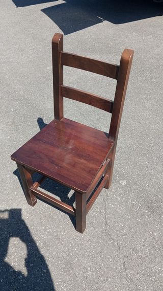 SILLAS Y MESAS HOSTELERÍA