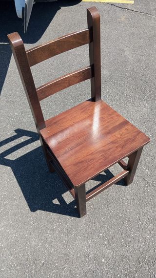 SILLAS Y MESAS HOSTELERÍA