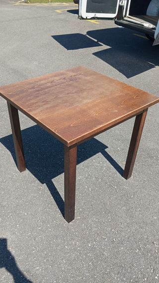 SILLAS Y MESAS HOSTELERÍA