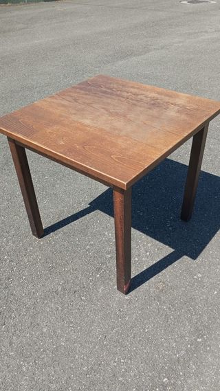 SILLAS Y MESAS HOSTELERÍA