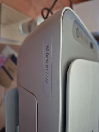 Impresora Multifunción HP DeskJet 2720
