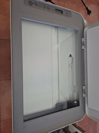 Impresora Multifunción HP DeskJet 2720