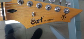 Guitarra Cort M. Jabs Scorpions