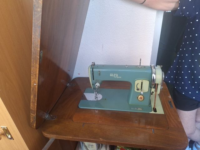 Máquina coser Alfa Royale vintage