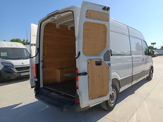 Volkswagen Crafter FURGON LARGO L4H3 140 CV