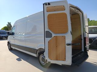Volkswagen Crafter FURGON LARGO L4H3 140 CV