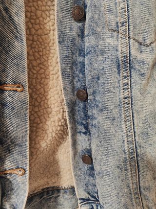 Cazadora vaquera Pull&Bear borrego M