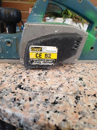 Cepillo eléctrico carpintero