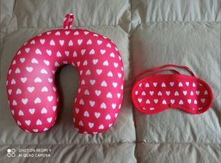 Almohada cuello + antifaz ❤️