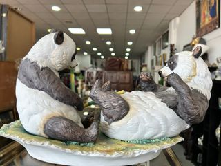 Figura de porcelana NUEVO BUEN RETIRO pandas
