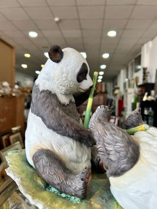 Figura de porcelana NUEVO BUEN RETIRO pandas