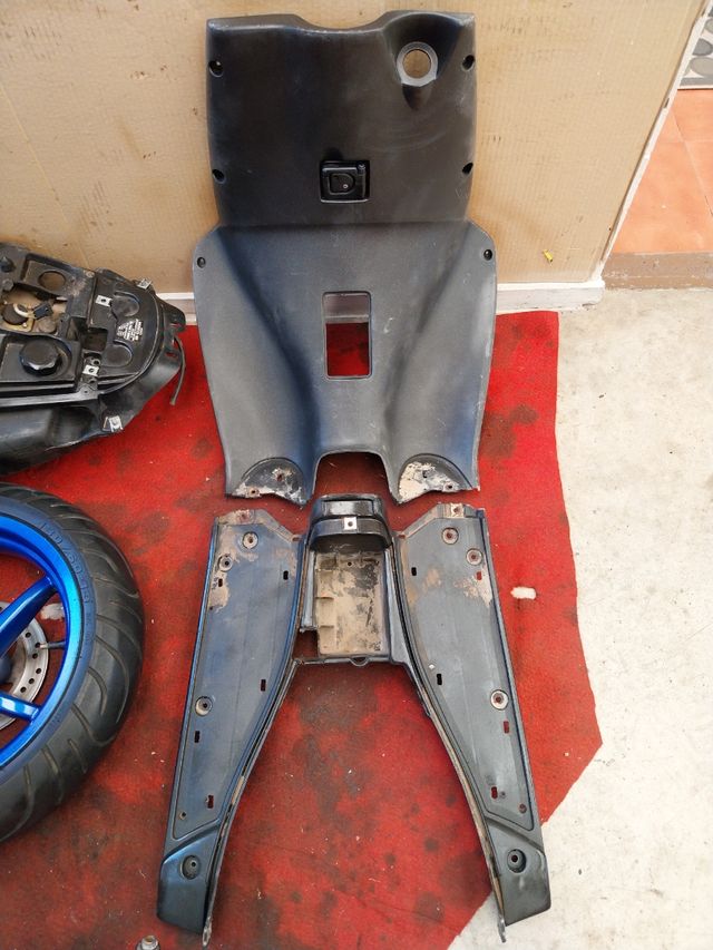 Recambios Aprilia SR50