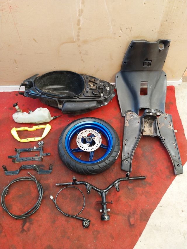 Recambios Aprilia SR50