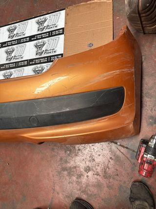 Paragolpes trasero Peugeot 207