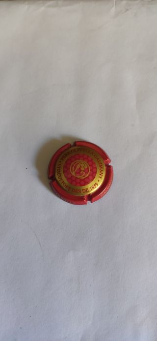 Chapa cava Pere Olivella roja