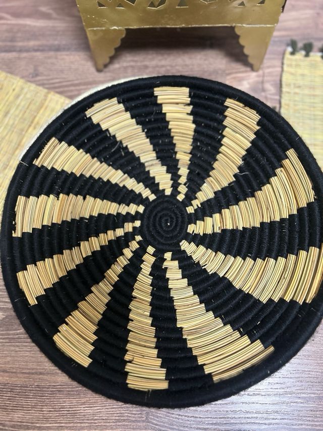 Bandejas artesanales marroquíes - mimbre