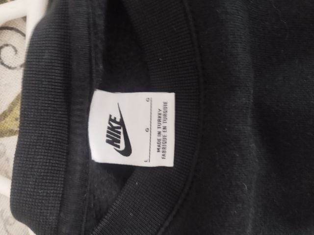 Sudadera Nike negra y verde agua