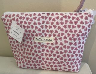 Neceseres  hechos a mano  en tela vichi fluor