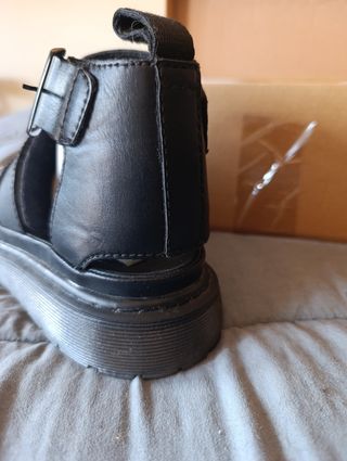 Sandalias Corina negras