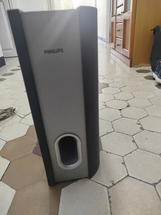 Minicadena Aiwa + Altavoz Philips SW 3050